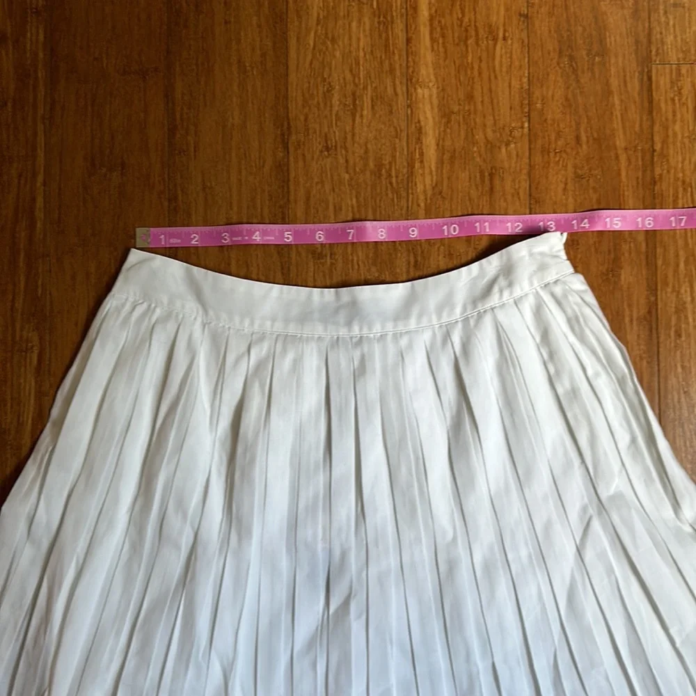 Talbots Petites White Ruffle Skirt NWT Size 2P - Picture 2 of 6